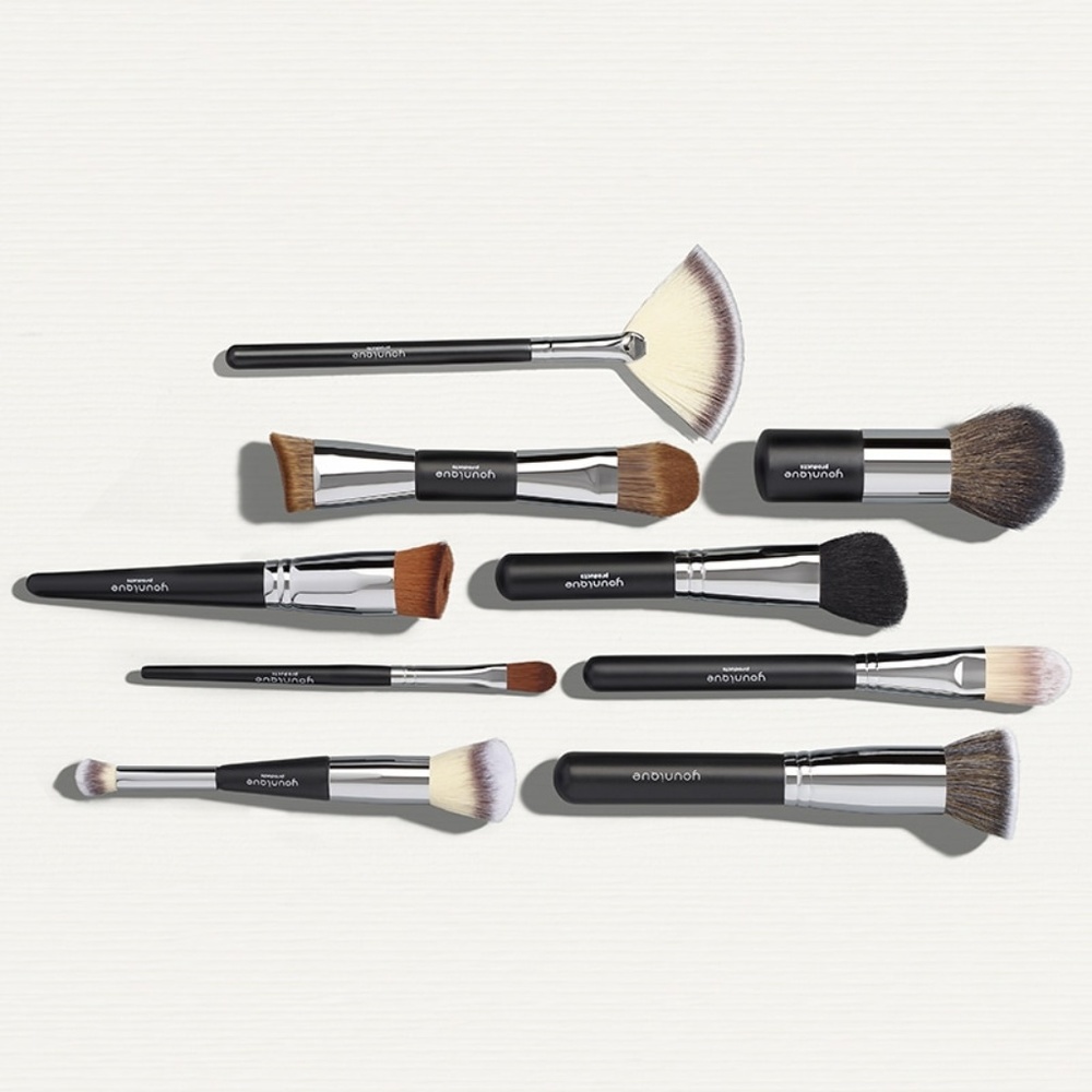 Younique Face Brush Set - Brand New! In Plastic!